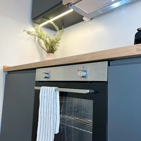 Spacious, Near & Easy Parking - By Solstad * Cavala