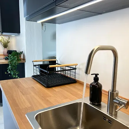 Spacious, Near & Easy Parking - By Solstad Kavala