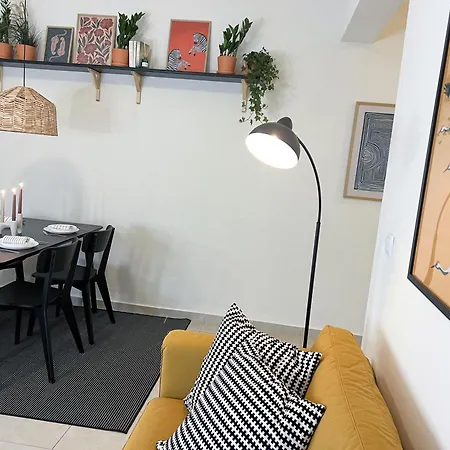 Spacious, Near & Easy Parking - By Solstad Appartamento Kavala