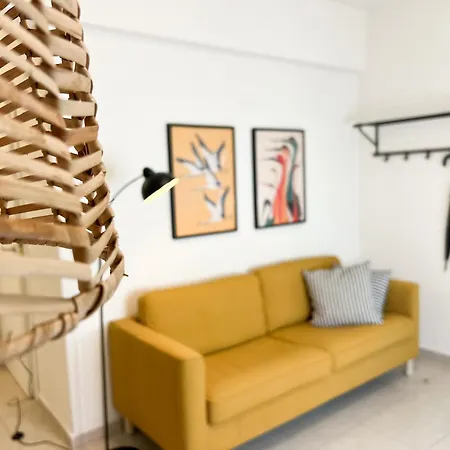 Appartamento Spacious, Near & Easy Parking - By Solstad Kavala