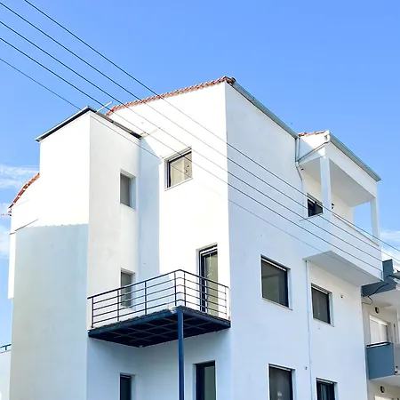 Appartamento Spacious, Near & Easy Parking - By Solstad Kavala