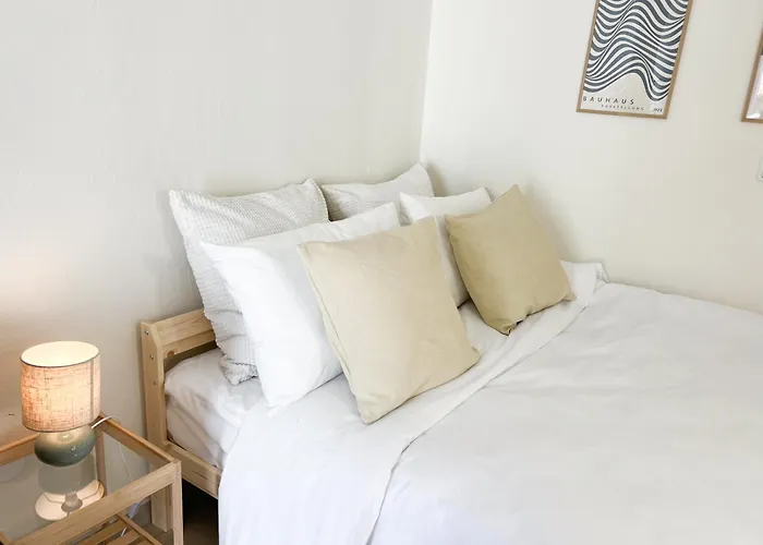 Spacious, Near & Easy Parking - By Solstad